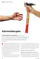Hammer&uuml;bergabe mit dem Generationswechsel im Handwerk in der BAUMETALL mit fachlicher Unterst&uuml;tzung von Klaus Steinseifer